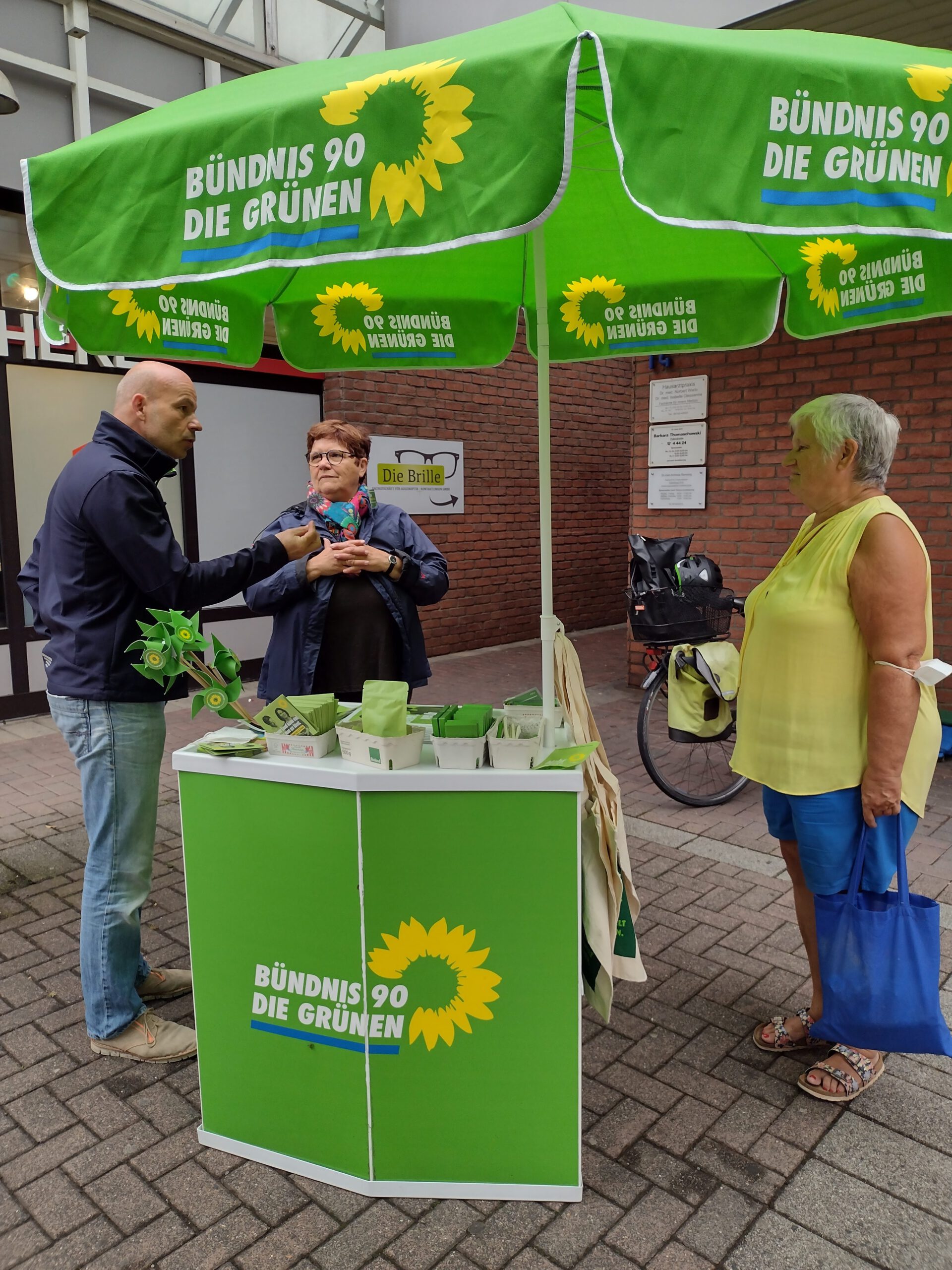 Infostand Wahlkampf